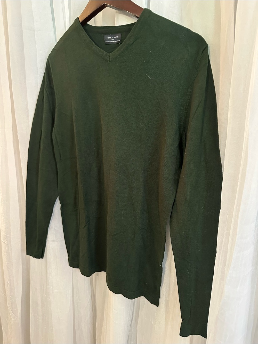 Zara Dark Green V-Neck Men's Sweater - Picture 2 of 4